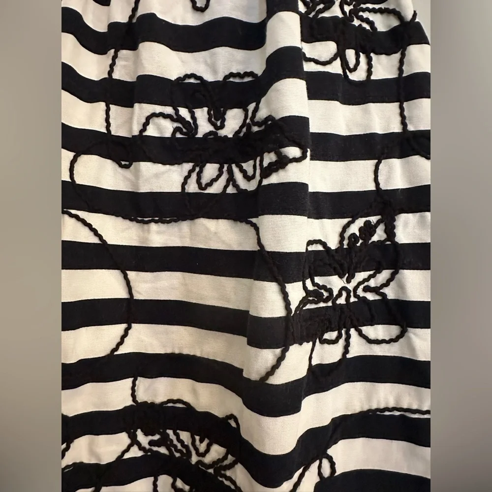 Lilly Pulitzer Payton Dress with white and black Swizzle Stripe - Picture 12 of 12